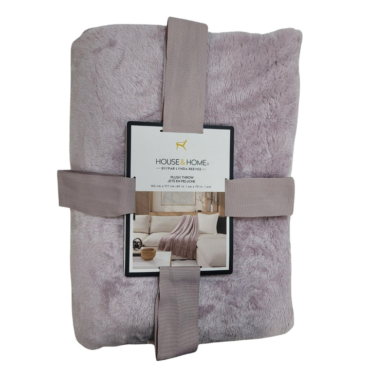 House & Home Plush Throw