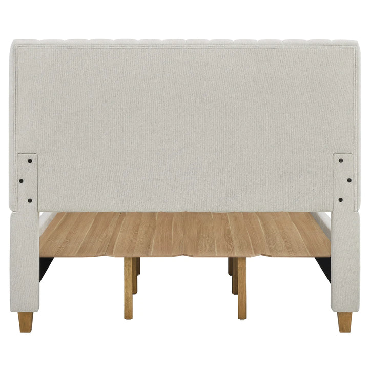 Thomasville – Upholstered Bed