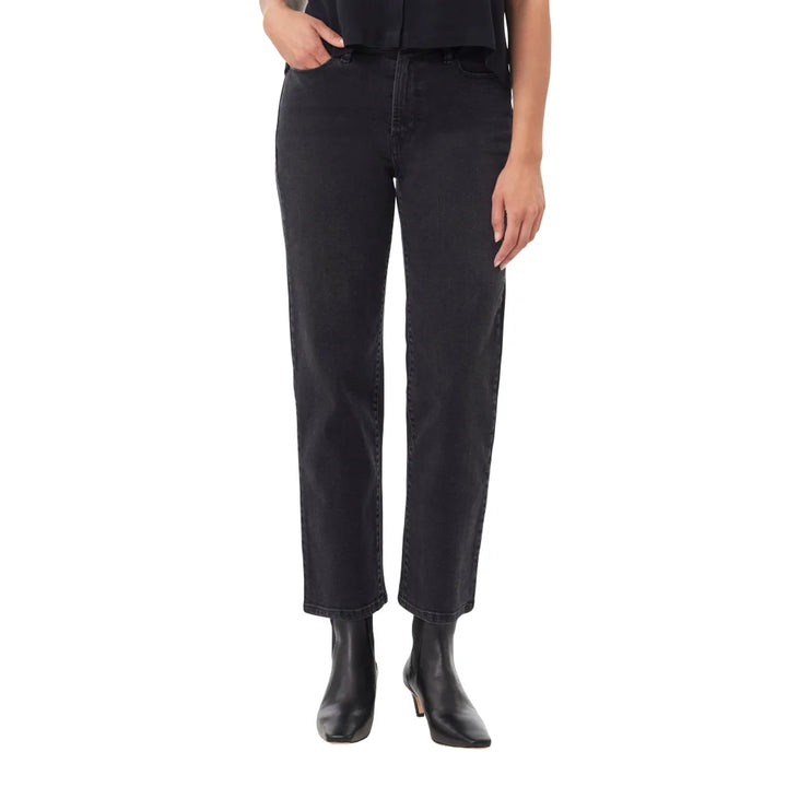Kensie - Straight Leg Jeans