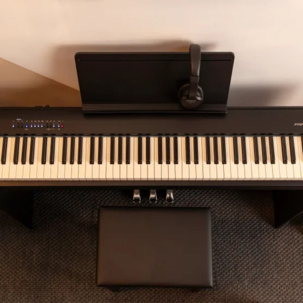 Roland - Piano numérique avec banc et écouteurs