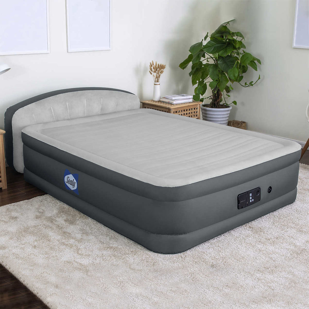 Sealy - Queen Size AlwayzAir Mattress