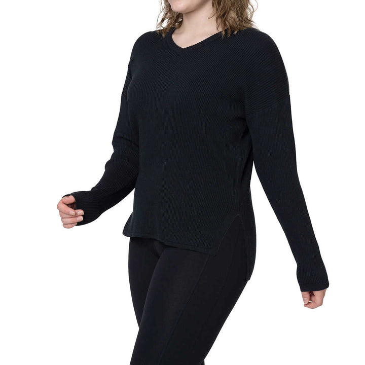 ELLE - Long Sleeve V-Neck Sweater